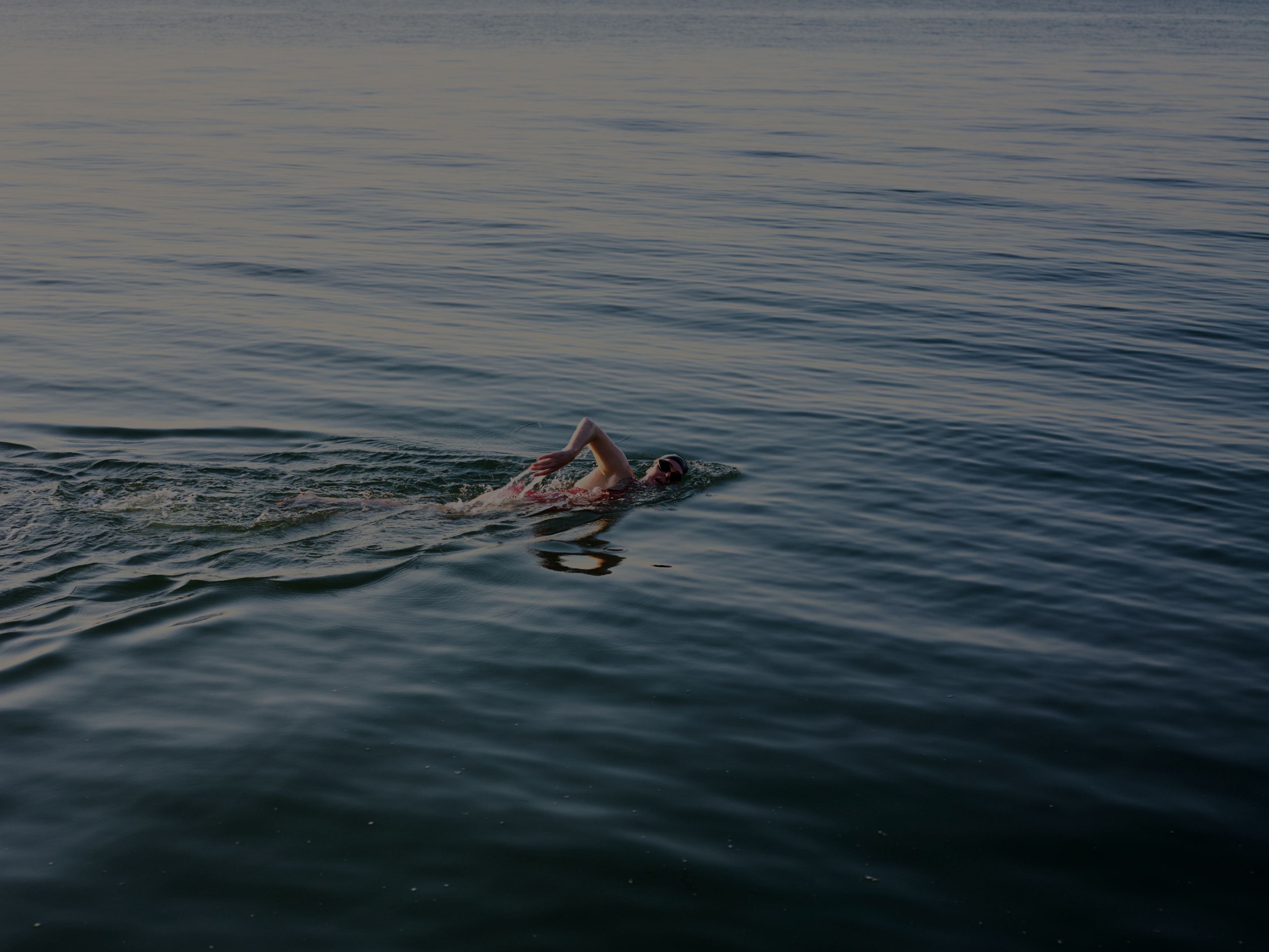 hero-overlay-swimming.png